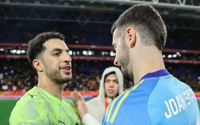 بعد تألقه مع المنتخب.. مصطفى شوبير ينشر صوراً من مباراة مصر أمام إسبانيا